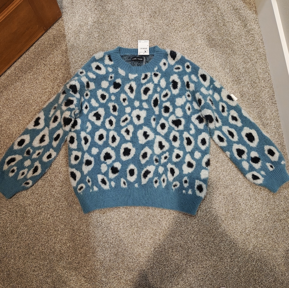 NWT Fuzzy Teal Leopard Print Eyelash Sweater Sz M